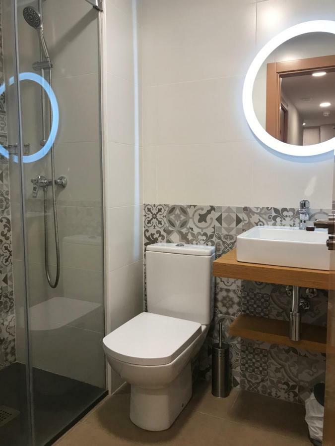 Hostal La Romanica Sabadell Exterior foto